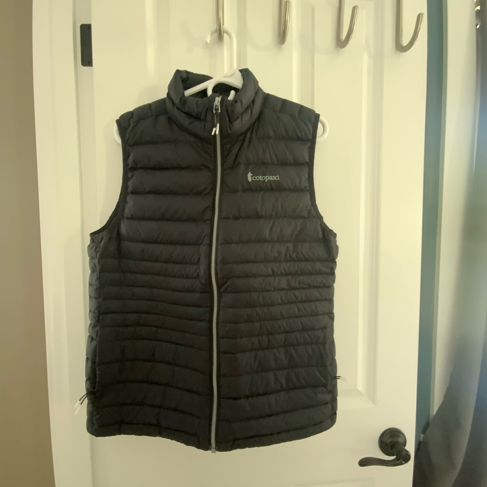 Cotopaxi Black Puffer Vest